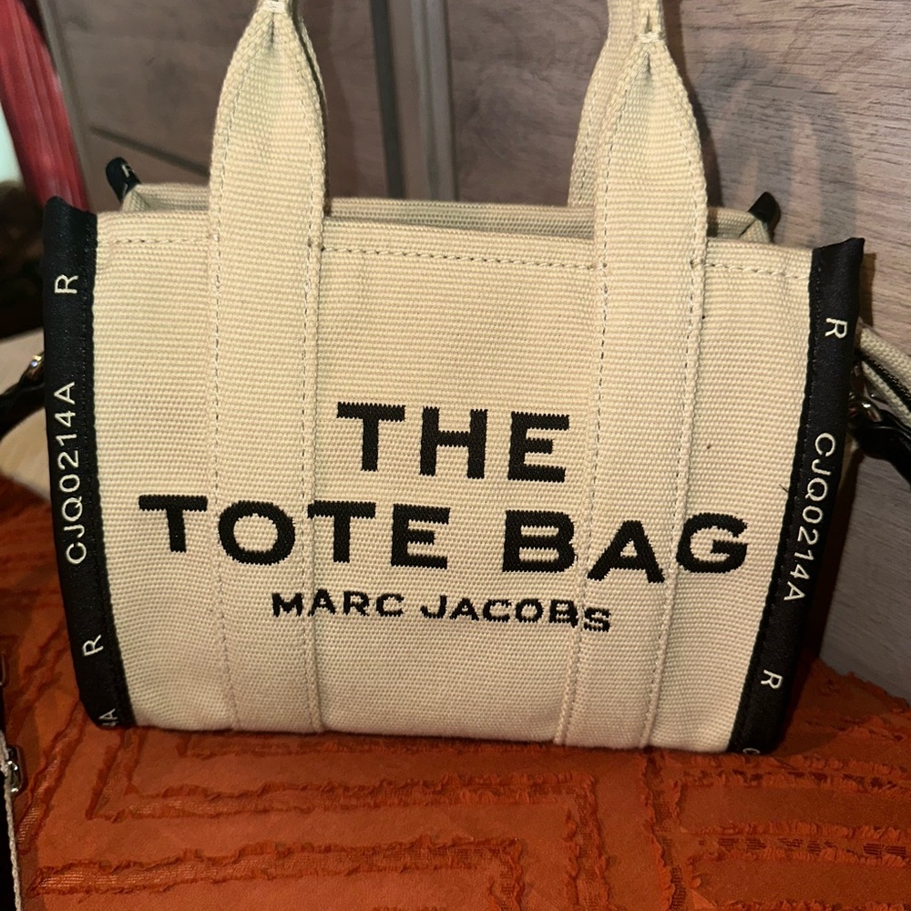 Small Marc jacobs tote